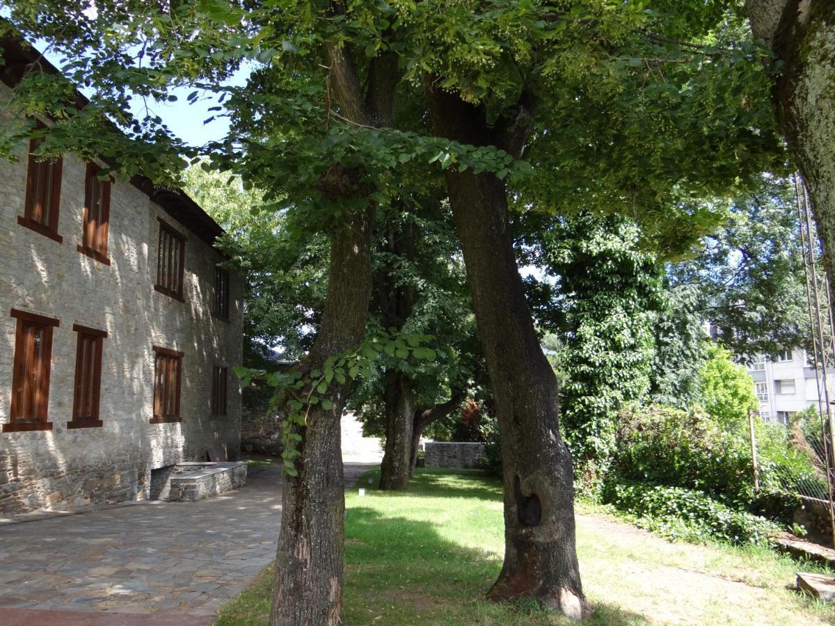 Albergue Francisco Giner De Los Rios Villablino Luaran gambar