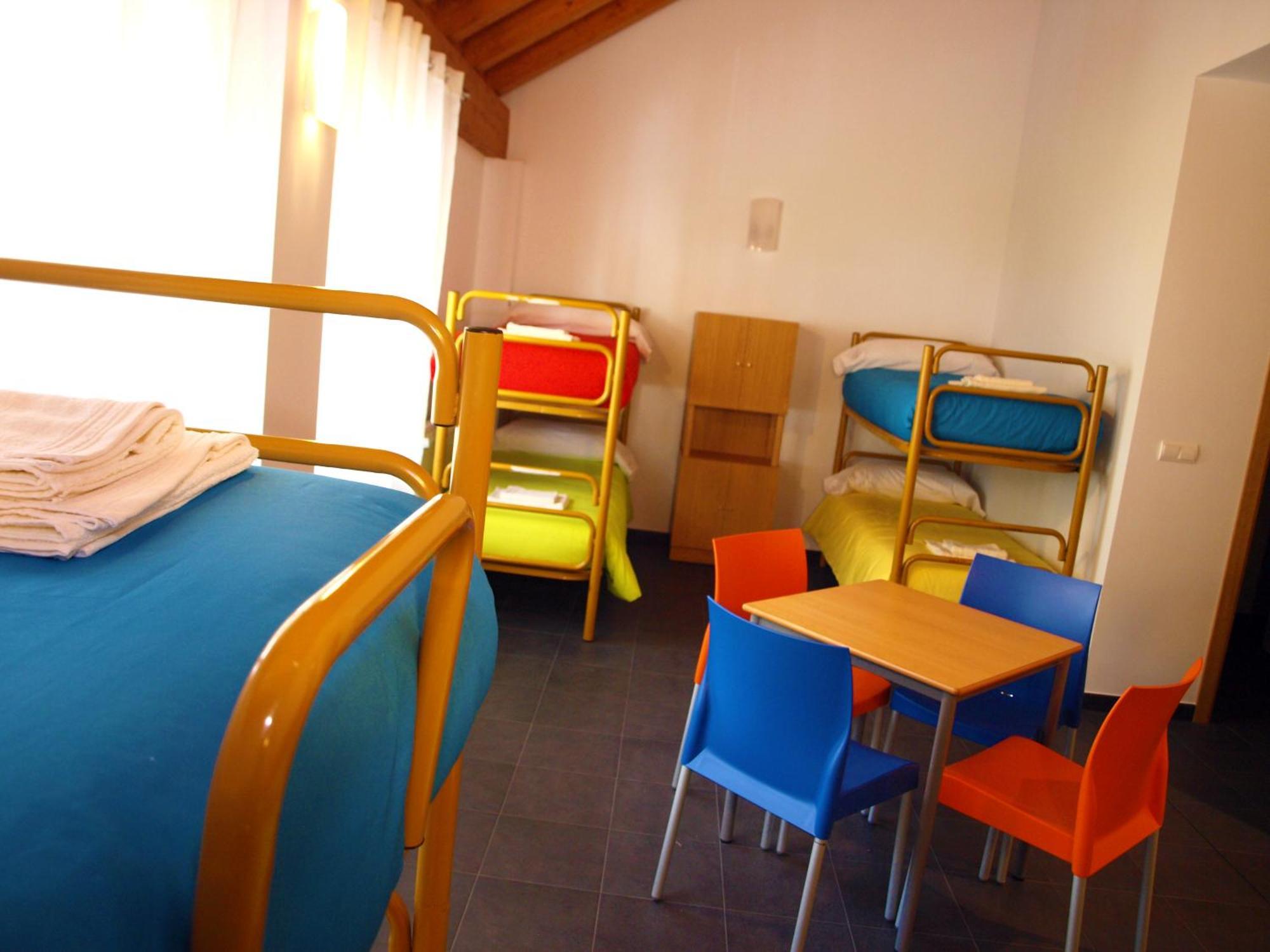 Albergue Francisco Giner De Los Rios Villablino Luaran gambar